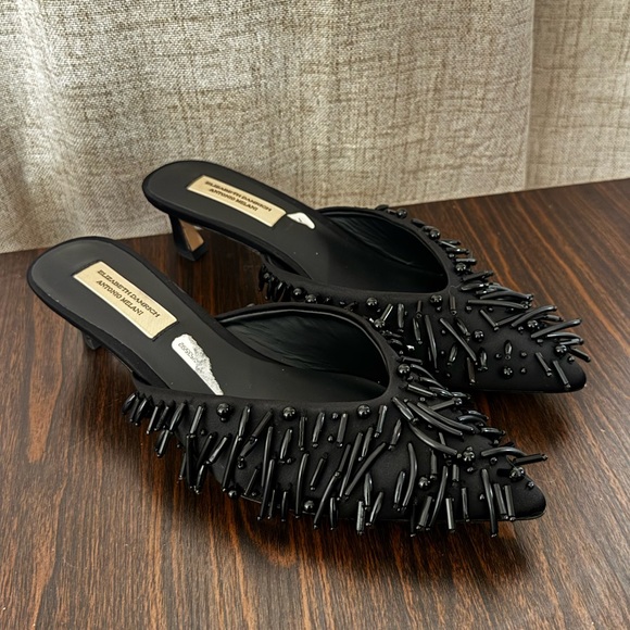 Antonio Melani Elizabeth Damrich beaded satin black pointed toe kitten heels - Picture 2 of 6